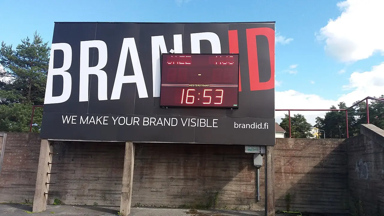 Papan skor di stadion sepak bola